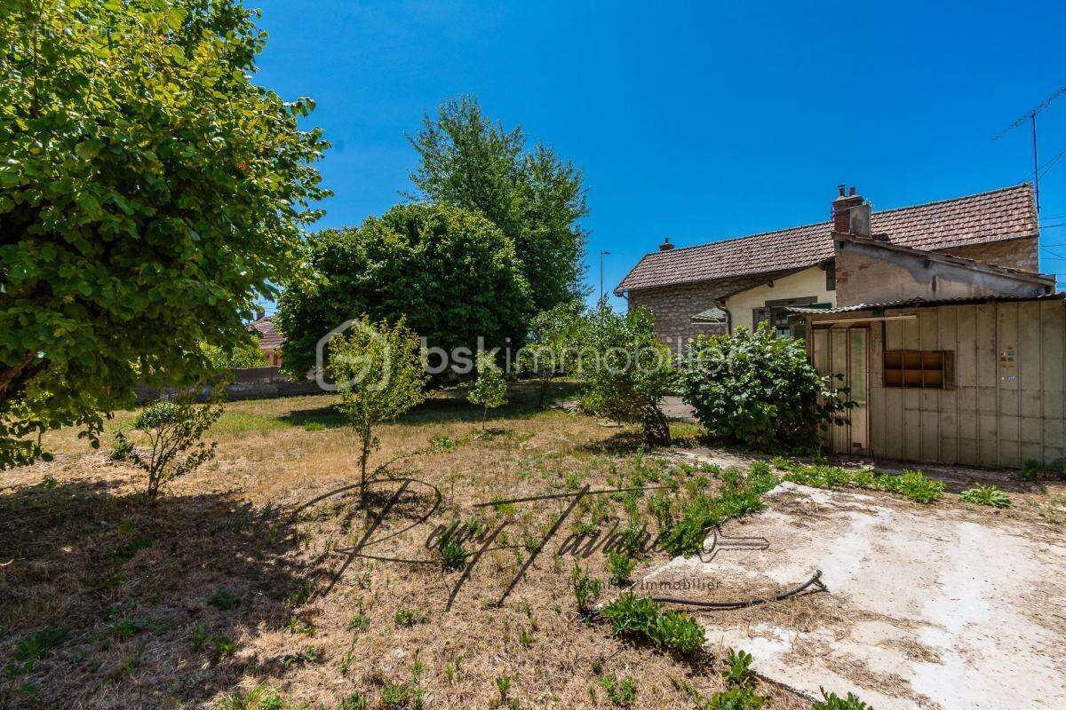 Maison à DORDIVES