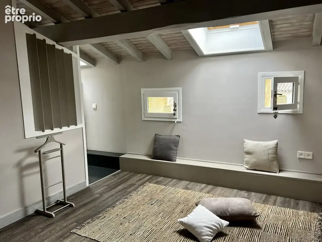 Charmante Maison en Pierre avec Piscine, Vues Panoramiques et Jardin Paisible - photo 18