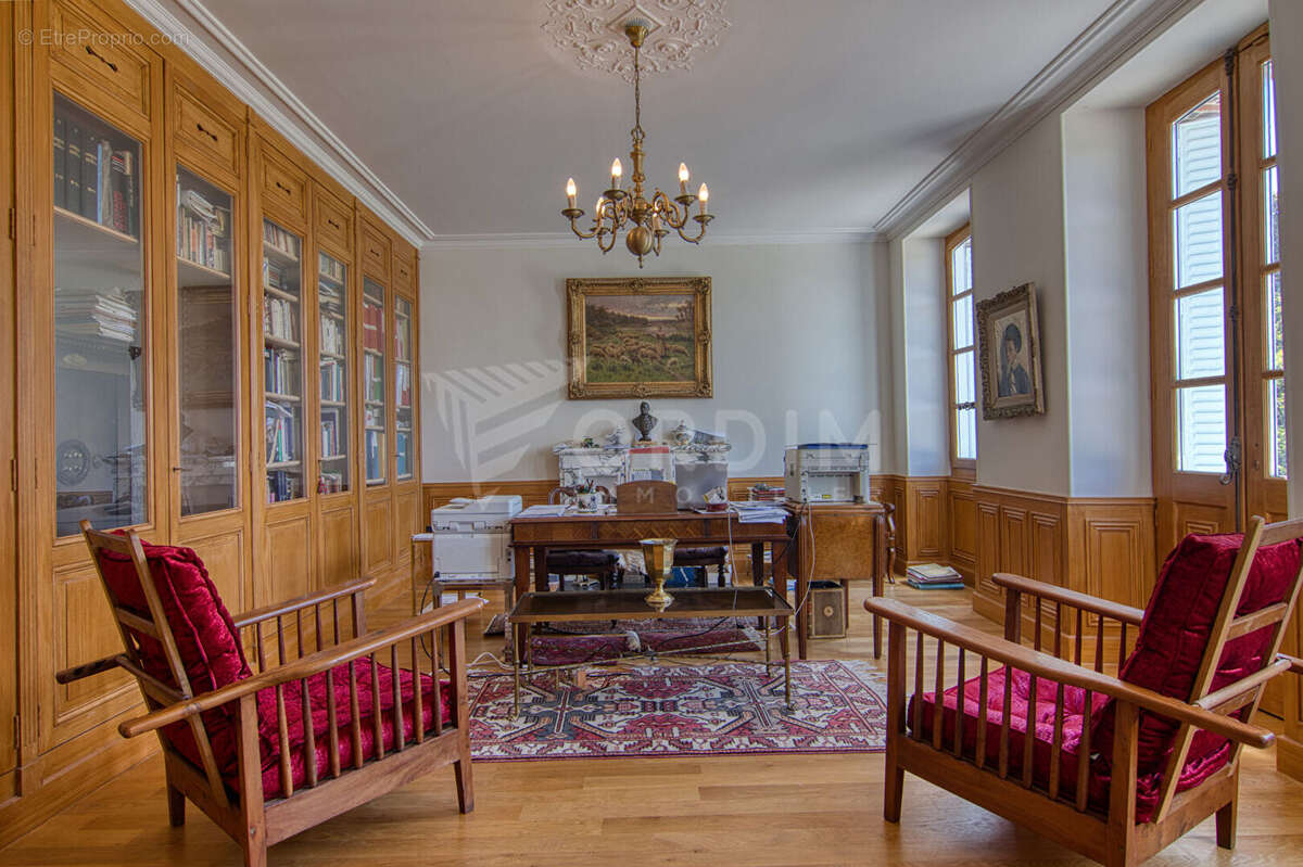 Hotel particulier d'exception au coeur d'un parc classe - photo 2