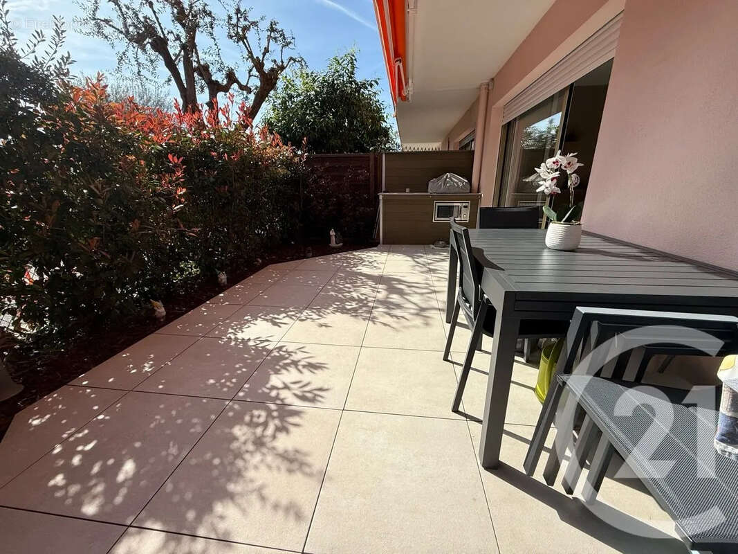 Appartement à ROQUEBRUNE-CAP-MARTIN
