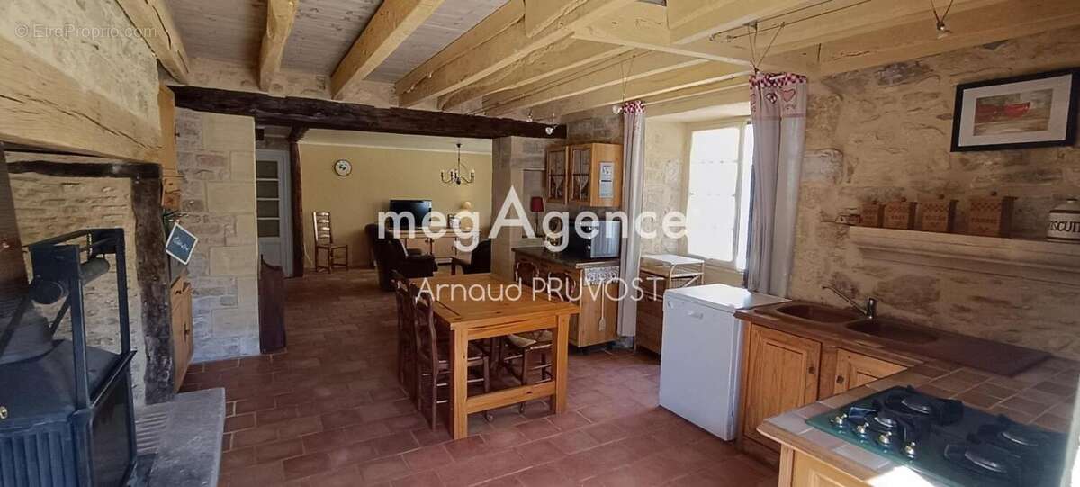 Authentique Maison de Village : Le charme du Périgord, l'esprit d'artiste en plus - photo 4