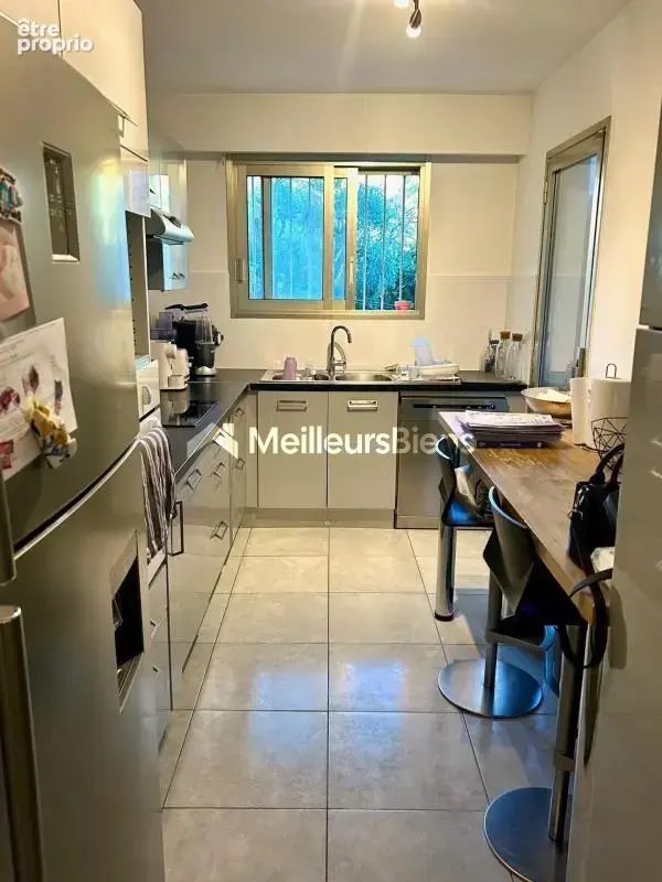 Cannes  : Grand 3 pièces de 98 m2, avec terrasse, garage et piscine - photo 8