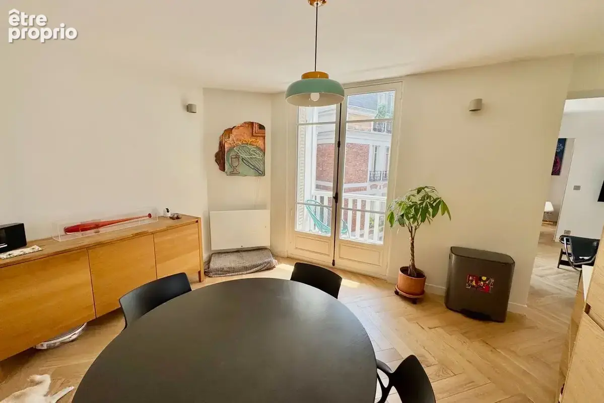 Appartement 65 m² à Paris-8e  - photo 4