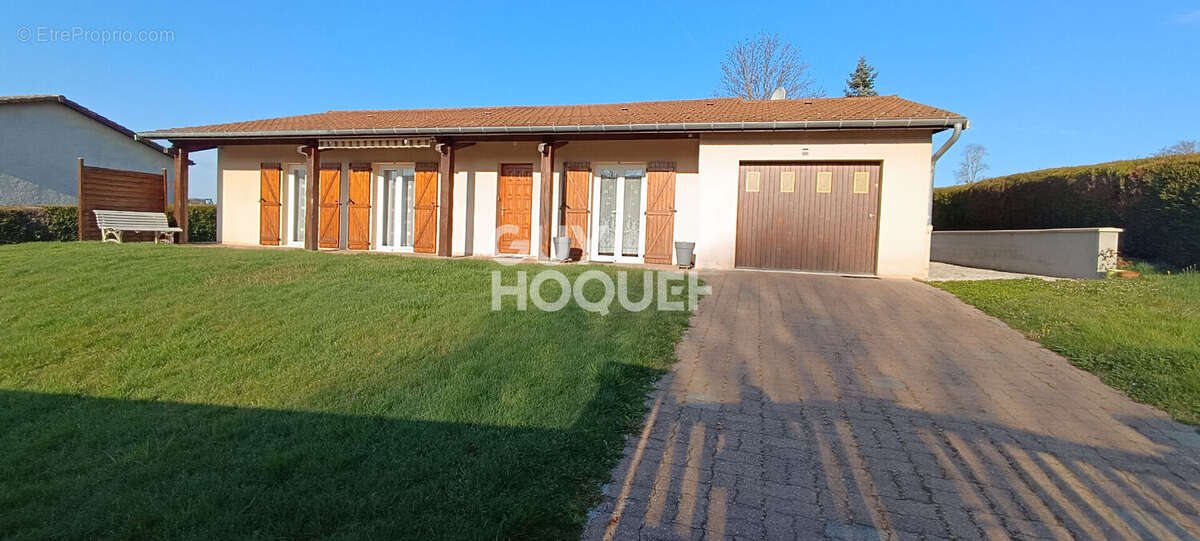 Maison à PANISSIERES