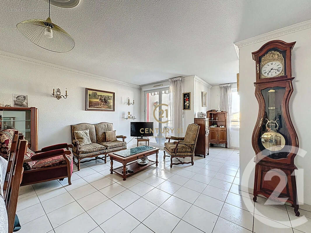 Appartement à GRIGNY