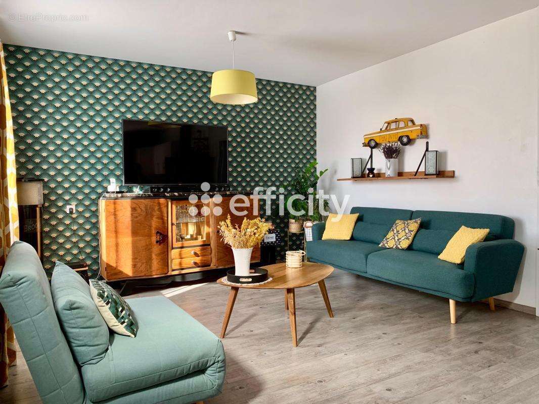 Maison à COURNONTERRAL