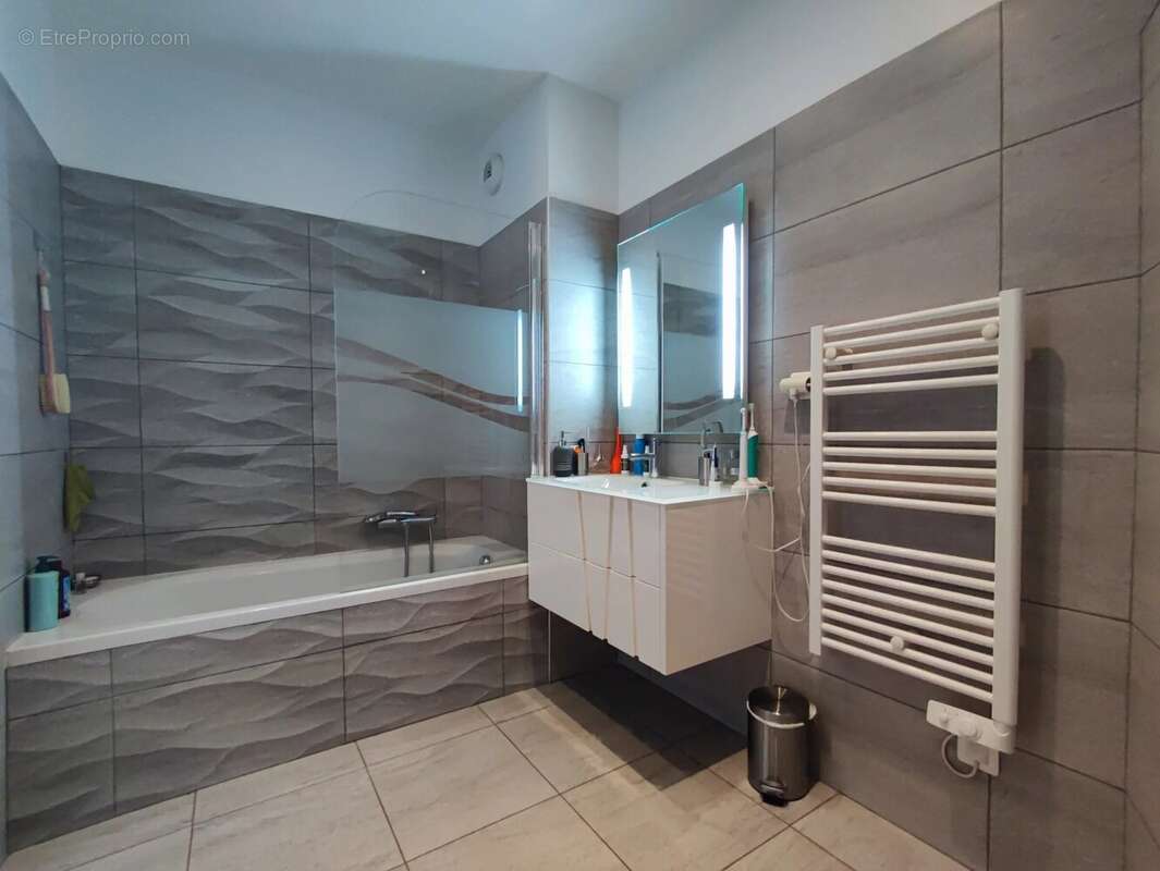 NICE CARRE D'OR - Appartement  3 pièces - Moderne - photo 5
