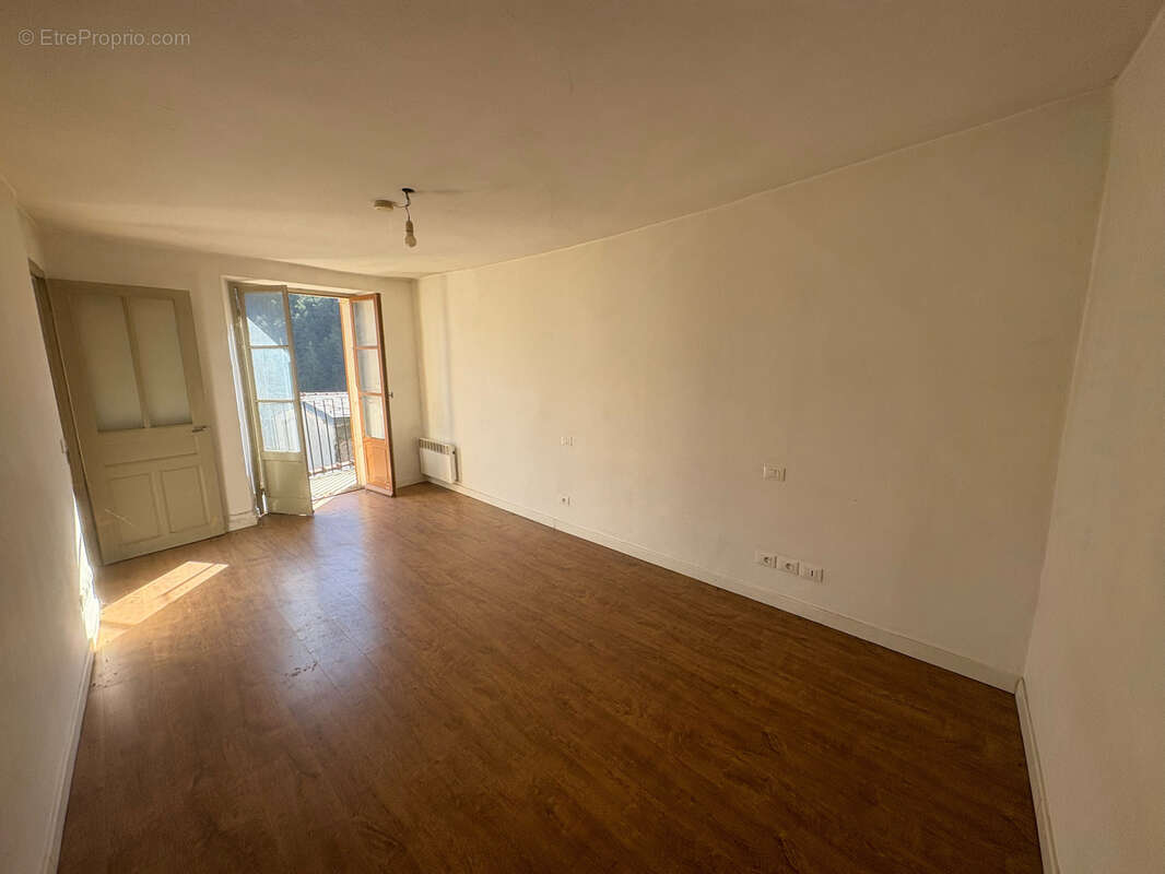 Appartement à TENDE