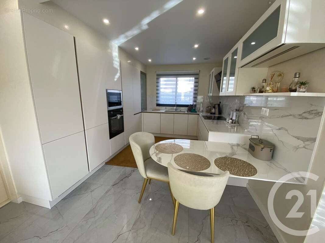 Maison à DAMMARTIN-EN-GOELE