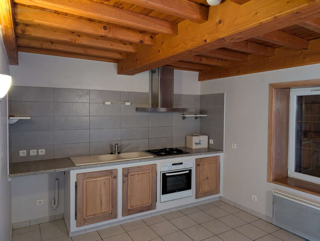 Maison à LEYMENT