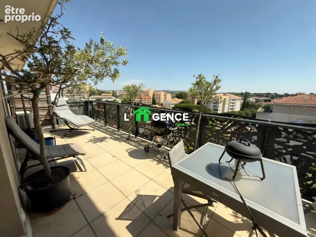 Appartement 2 pièces 45 m² à vendre à Istres (13800) - photo 2