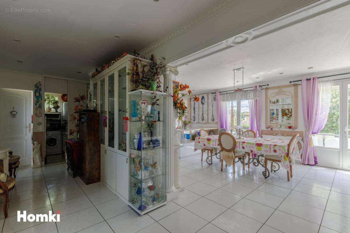 Appartement à SAINT-SYMPHORIEN-D'OZON