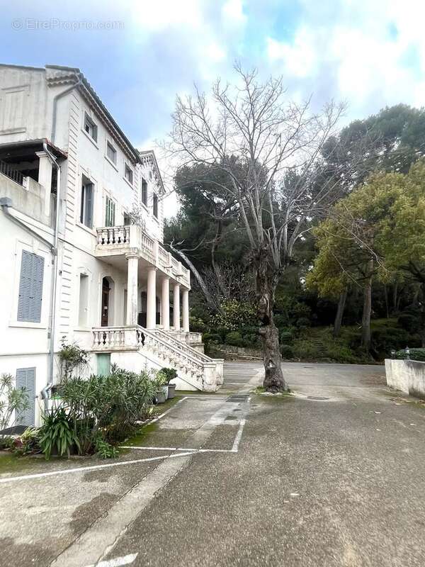 Appartement à SAINT-CYR-SUR-MER