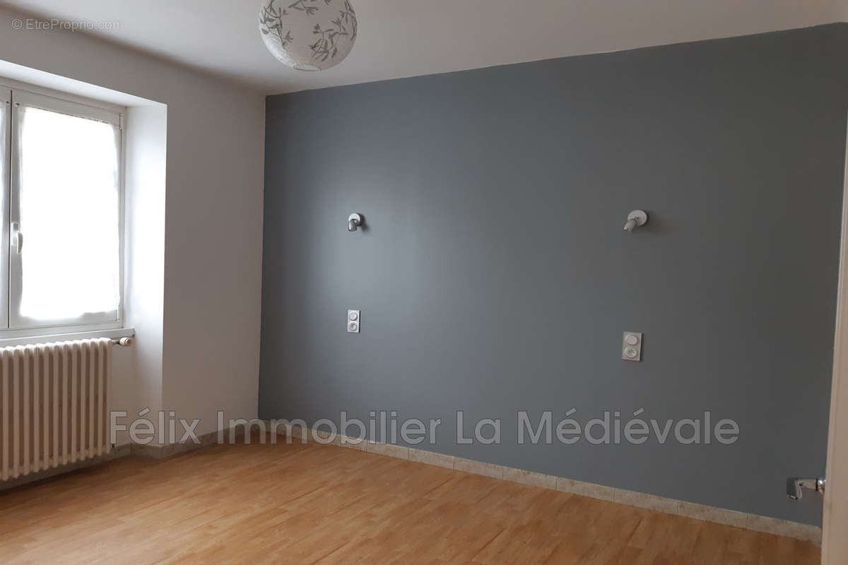 Maison à SARLAT-LA-CANEDA