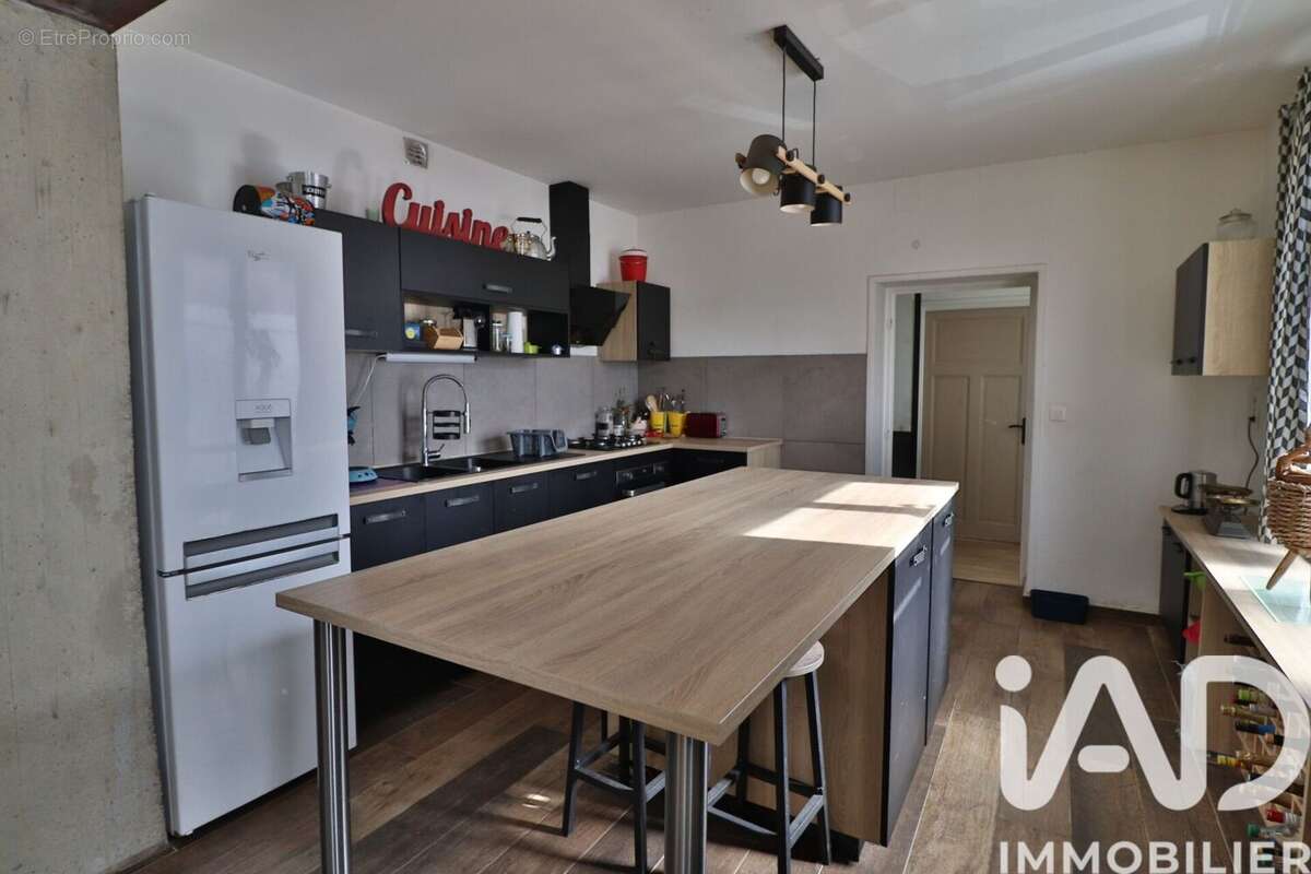 Maison 161 m² à Chevroux  - photo 7