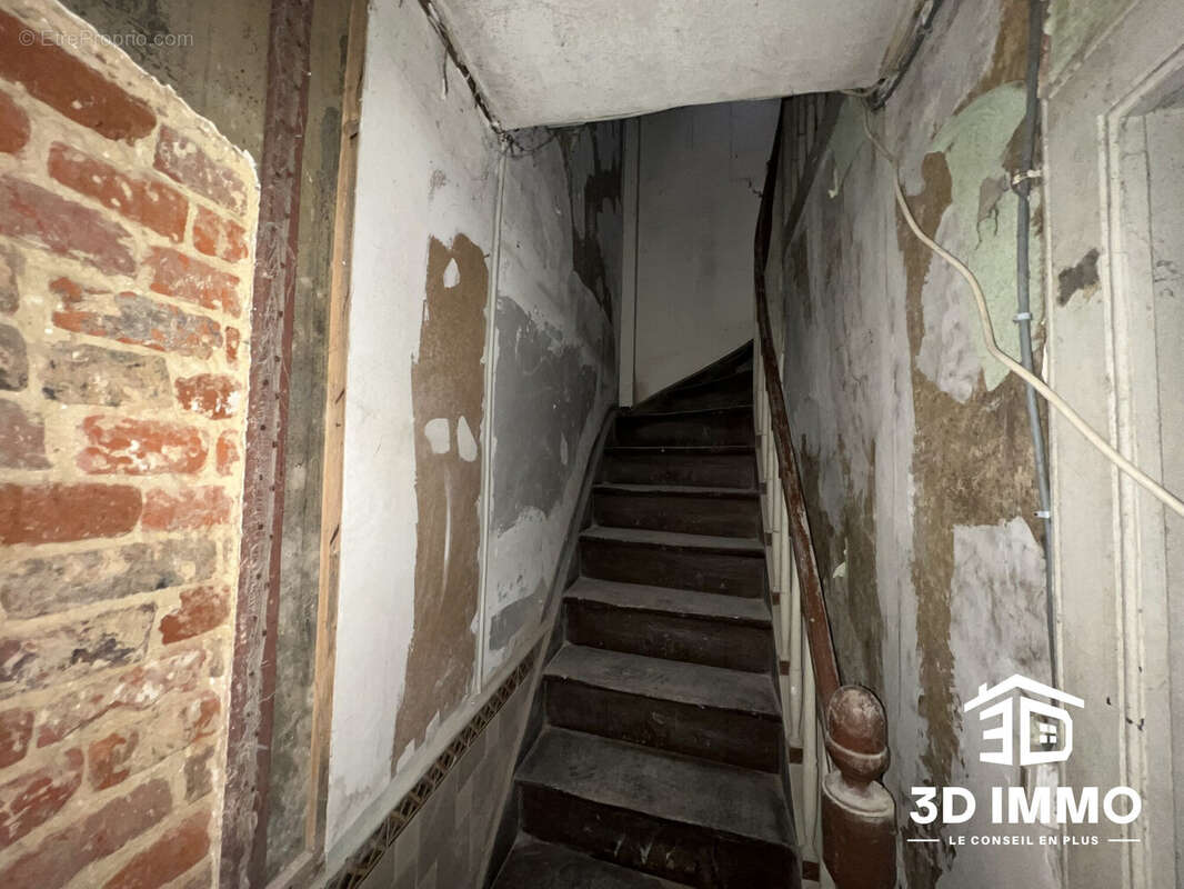 Appartement à AVESNES-SUR-HELPE