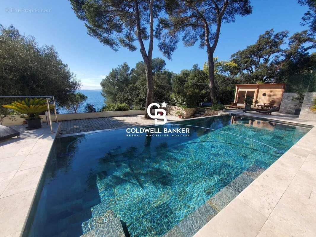 Maison à SAINT-RAPHAEL