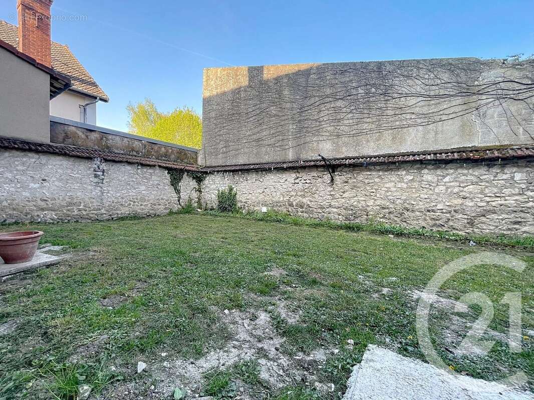 Appartement à MONTEREAU-FAULT-YONNE