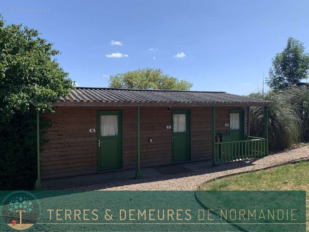A VENDRE en NORMANDIE région de VIMOUTIERS (61120) un ensemble de bâtiments pour l'accueil d'événements : mariages, anniversaire - photo 18