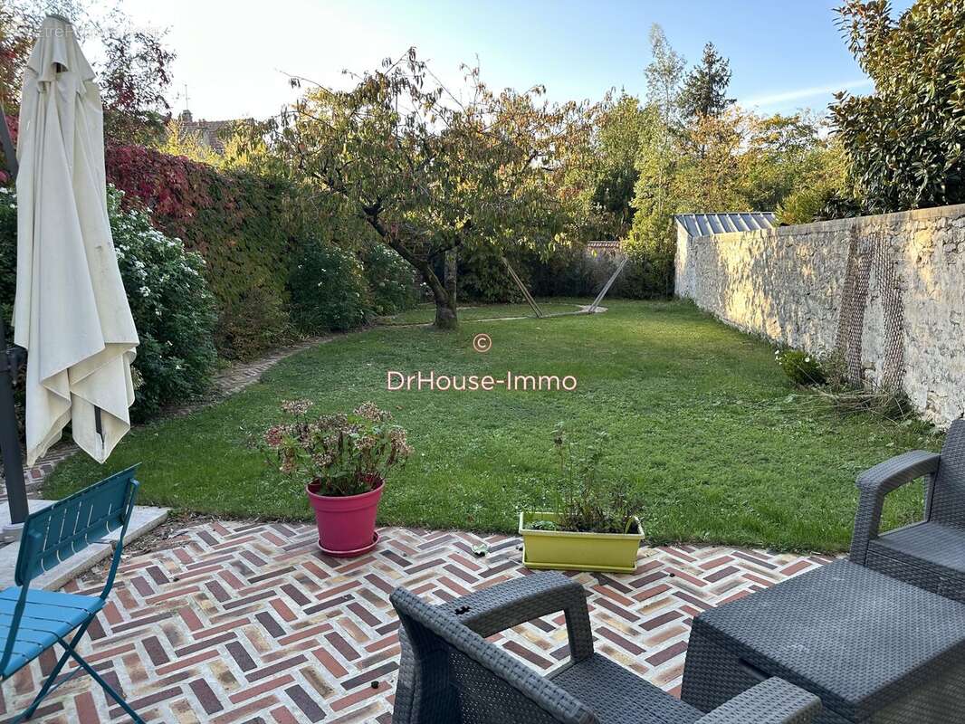 Maison 137 m² à Mantes-La-Jolie  - photo 2