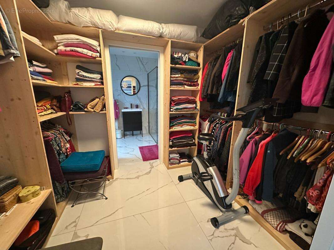 Maison à FROENINGEN