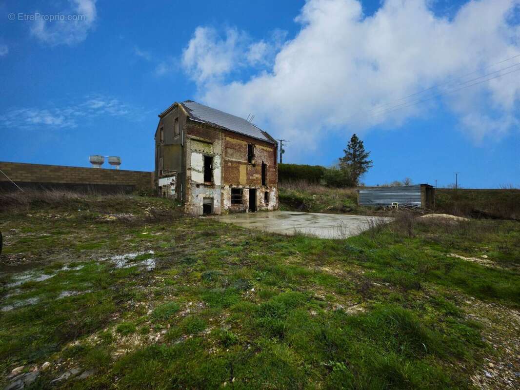 Maison à BOHAIN-EN-VERMANDOIS