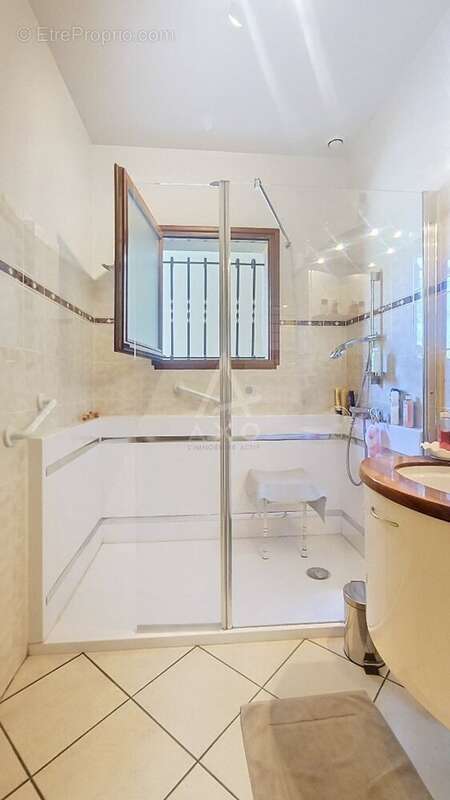 Magnifique maison de 180m2 sur la commune de BERNOS BEAULAC - photo 11