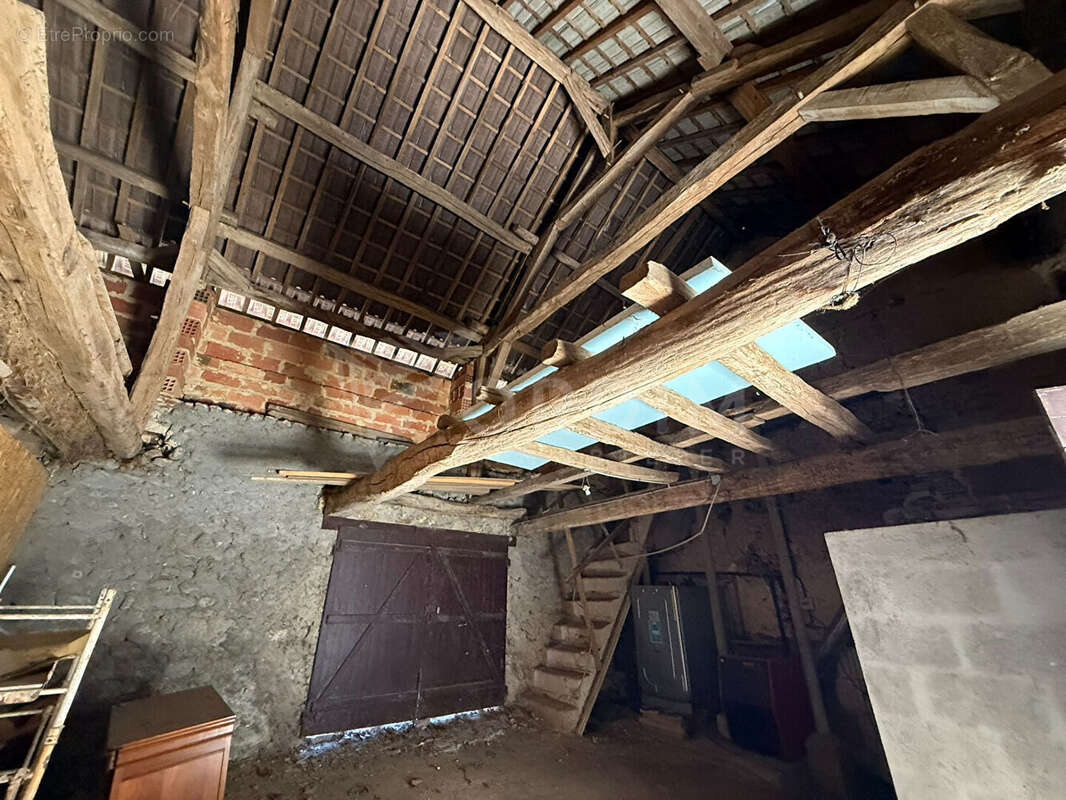 Maison à SAINT-SAUVEUR-EN-PUISAYE