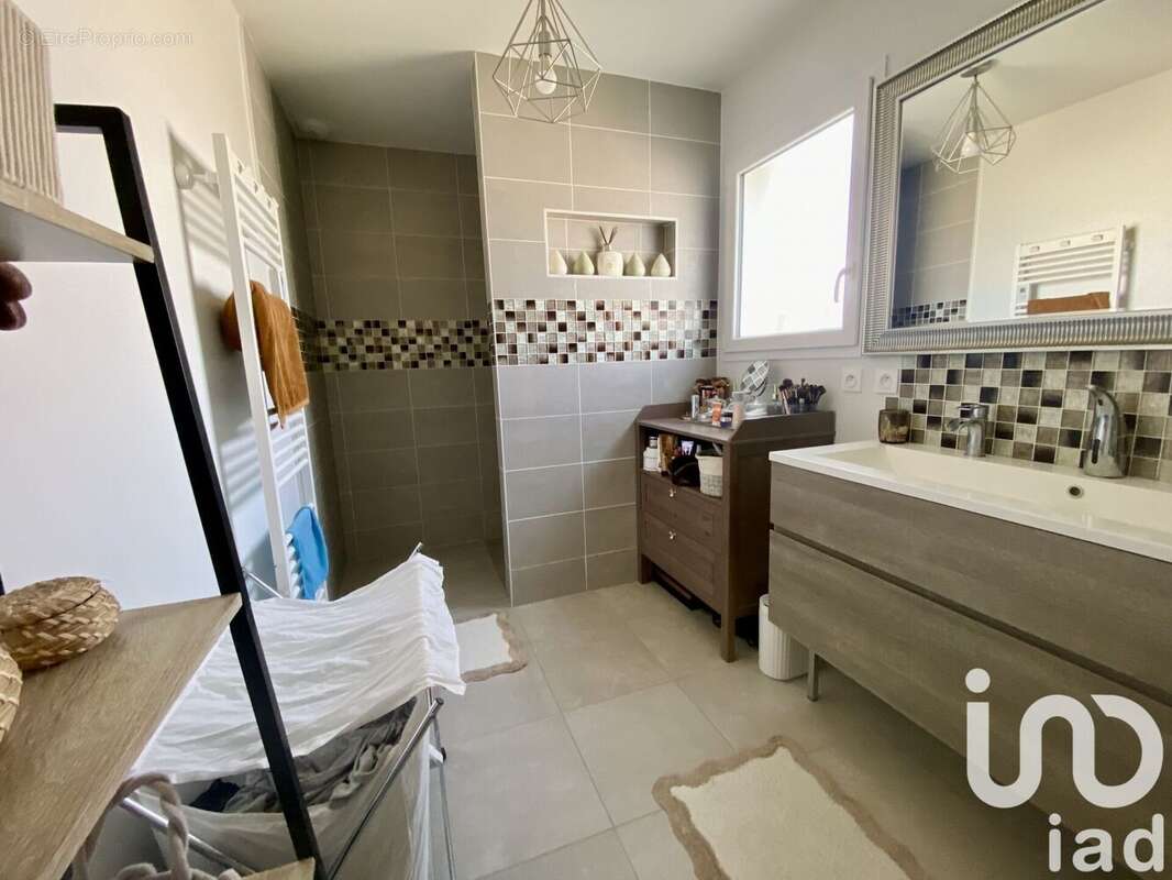 Photo 9 - Maison à BEYCHAC-ET-CAILLAU