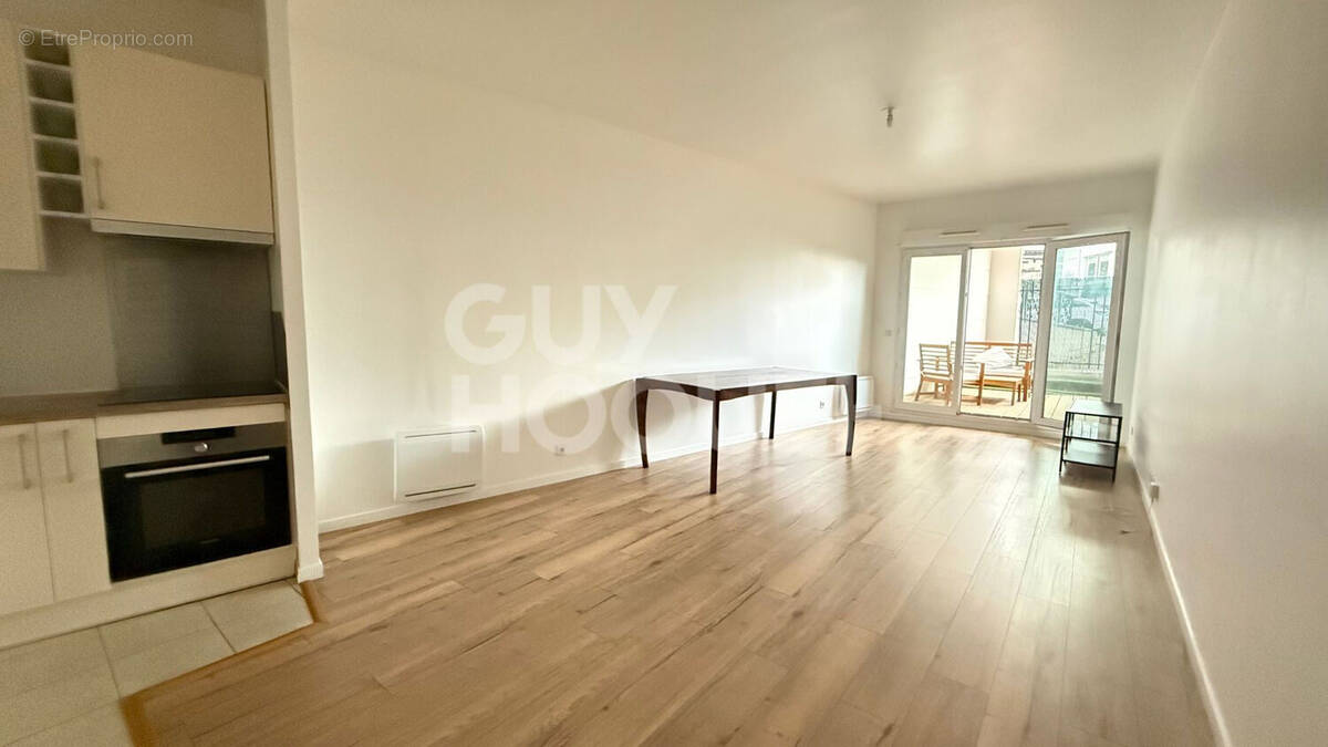 Appartement à NANTERRE
