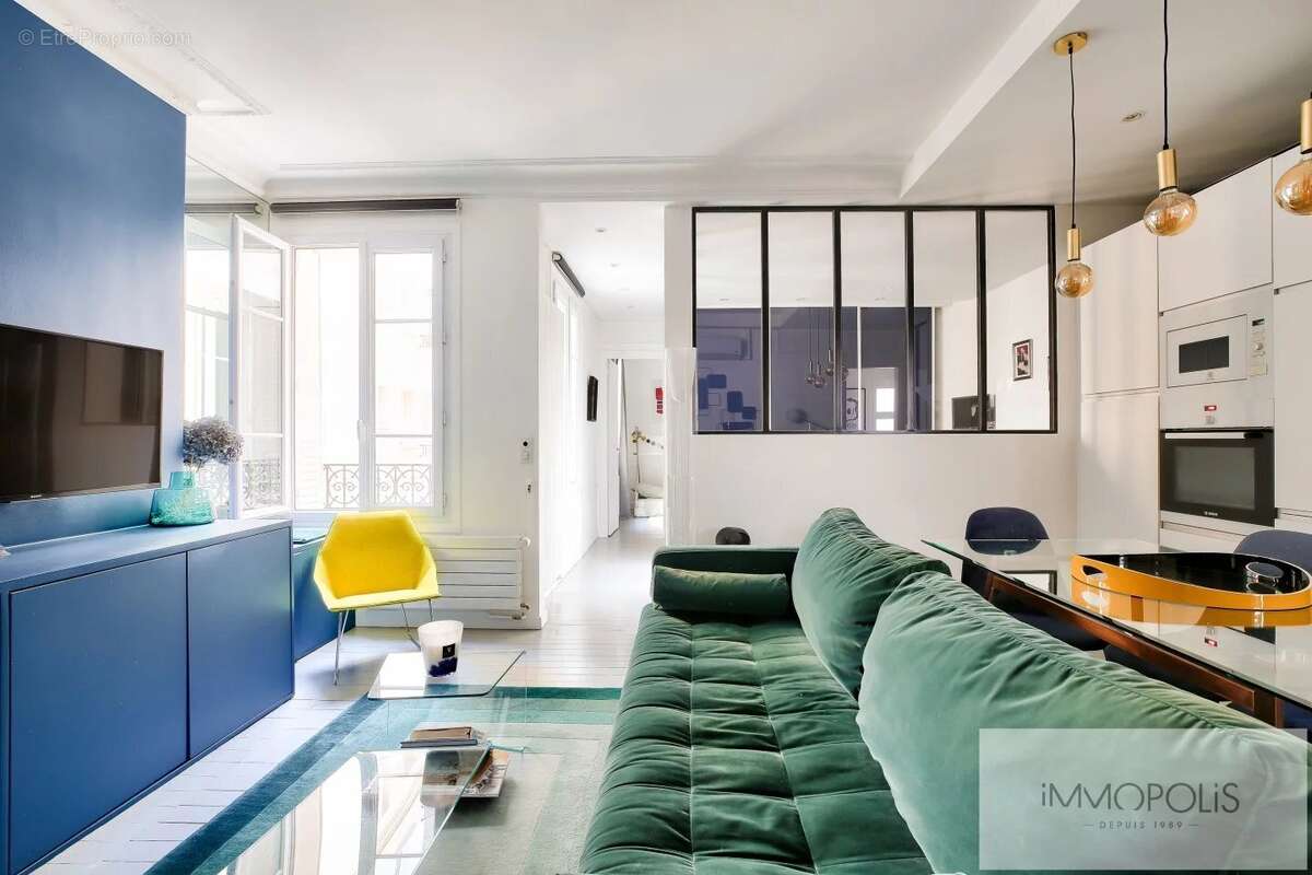 Appartement à PARIS-18E