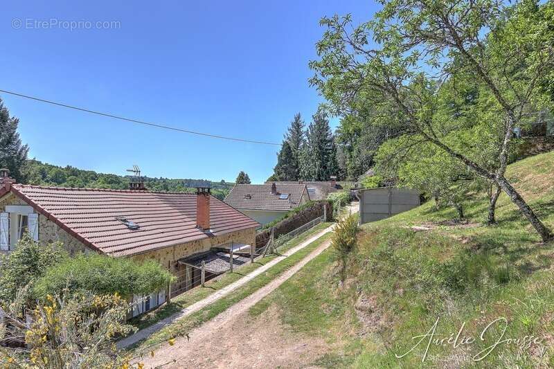 Maison à SAINT-PRIEST-TAURION