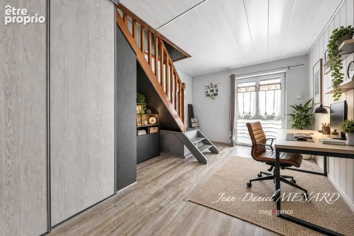 Maison 6 pièces avec garage - secteur calme - photo 8