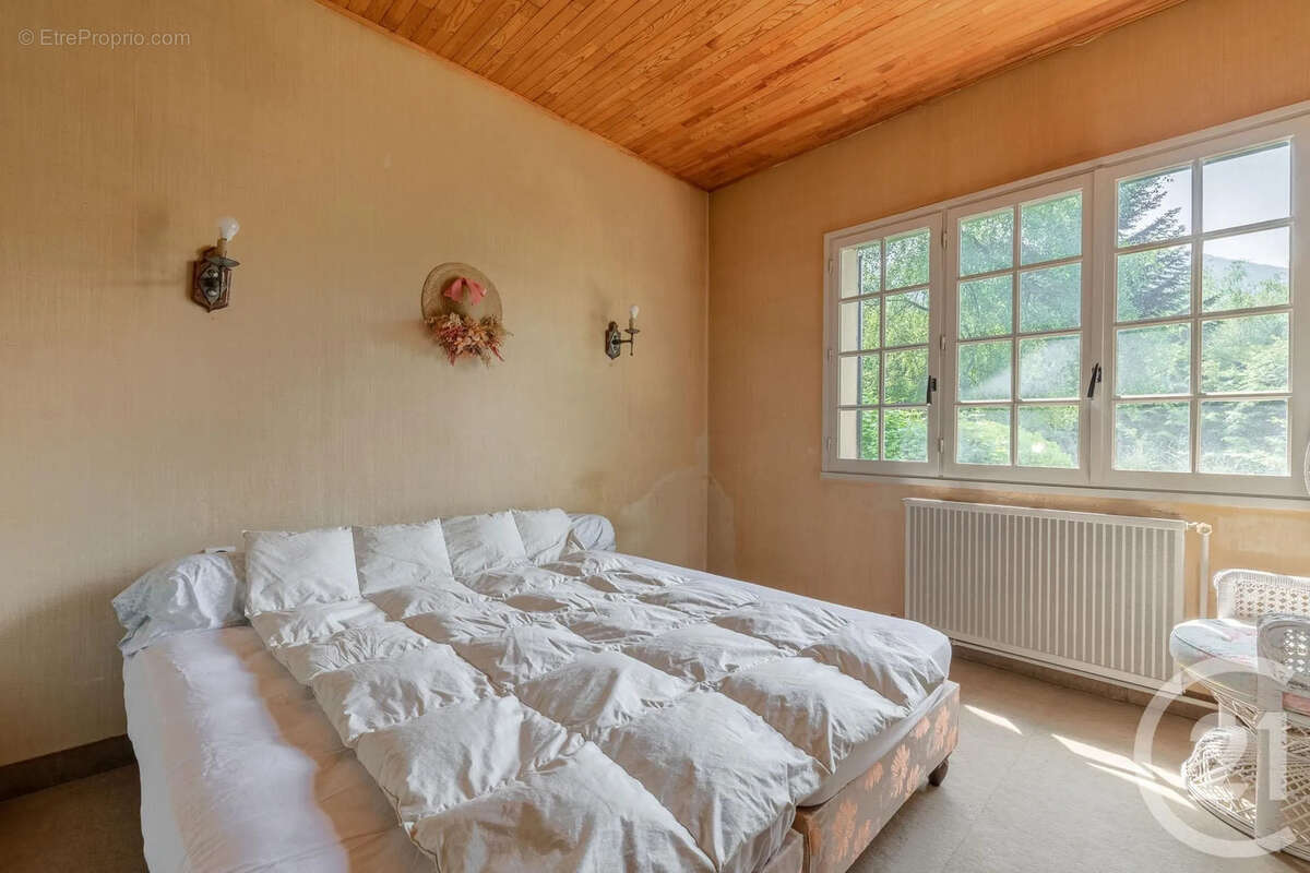 Maison à SAINT-MARTIN-D'URIAGE