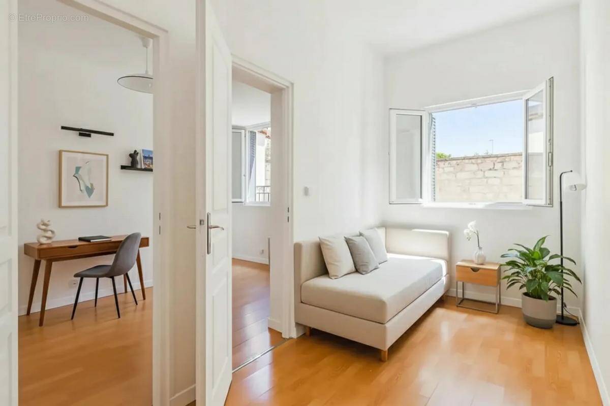 Maison à ASNIERES-SUR-SEINE