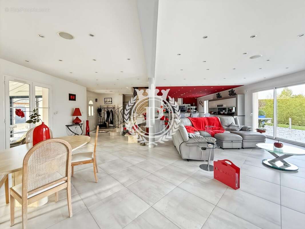 Maison à ROZAY-EN-BRIE