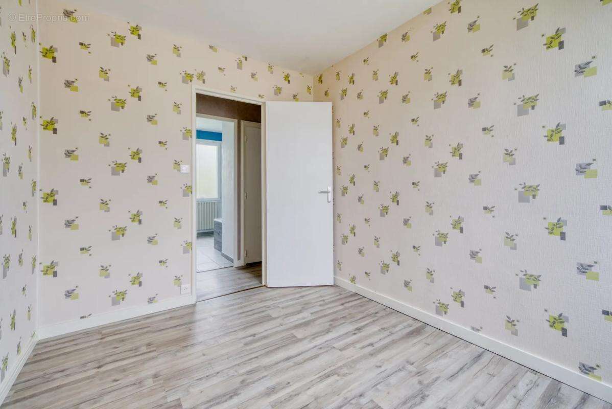 Maison à SAINT-GEORGES-DU-BOIS