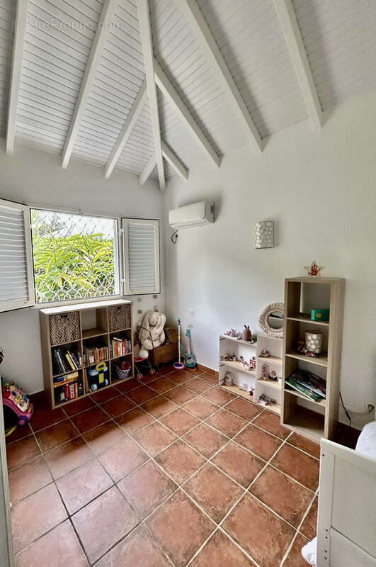 Maison à PETIT-BOURG