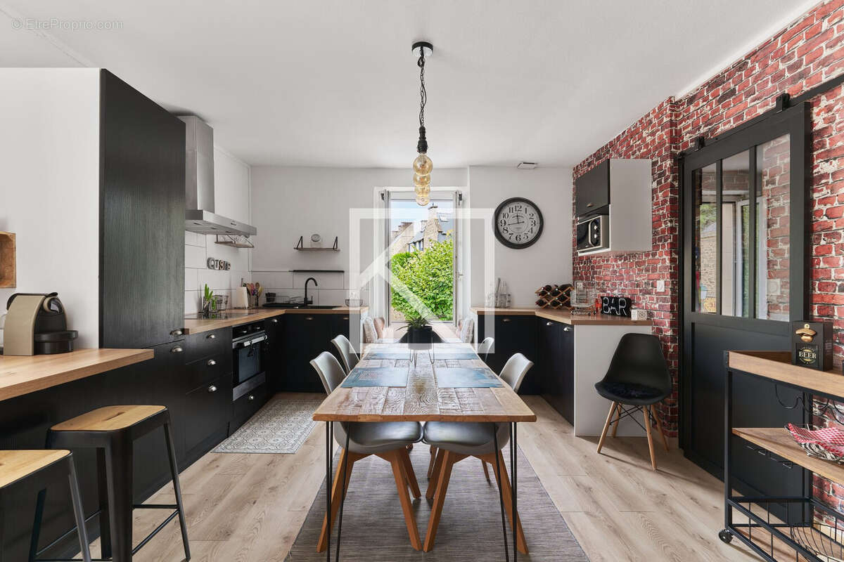 Appartement 63 m² à Dinard  - photo 2
