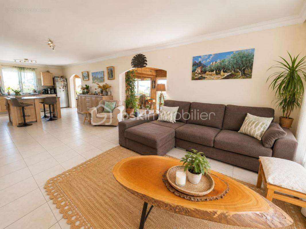 RARE !!!Aux portes de Montpellier et du bassin de Thau, propriété avec maison de 233m2 au coeur de 5000m2 constructible - photo 19