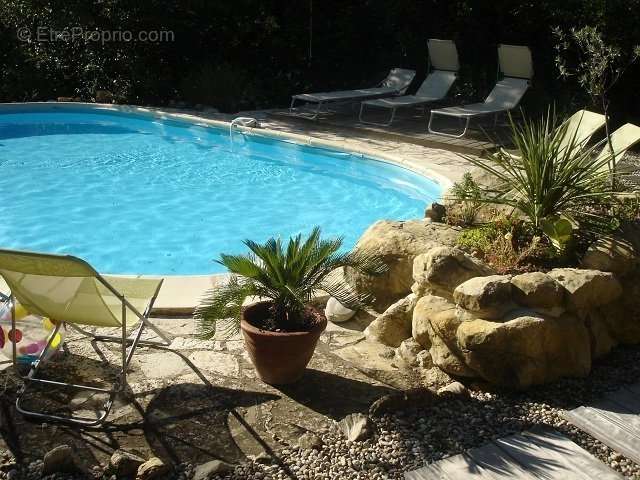 Maison à VEZENOBRES