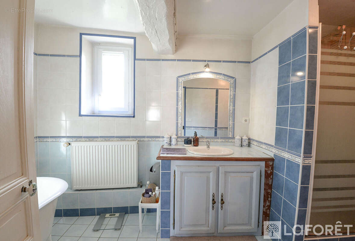 Maison à FONTAINEBLEAU