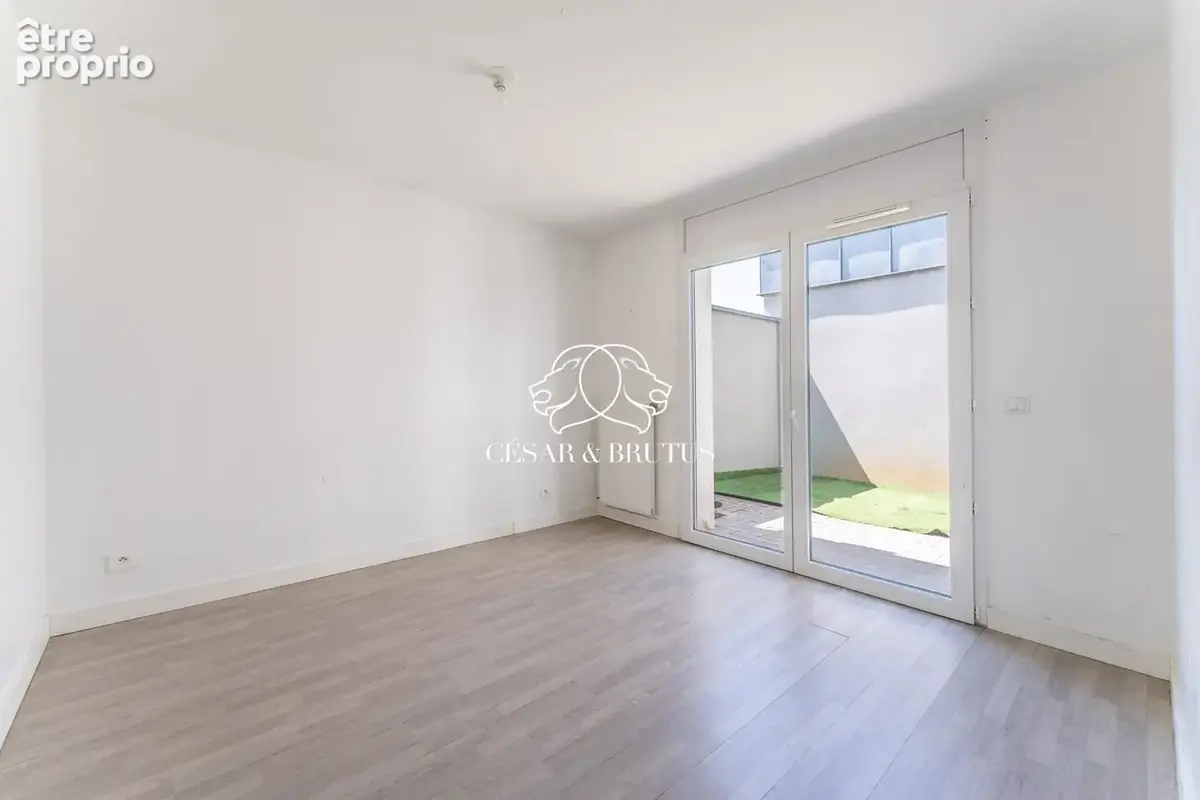 Appartement 78 m² à Villeurbanne  - photo 8