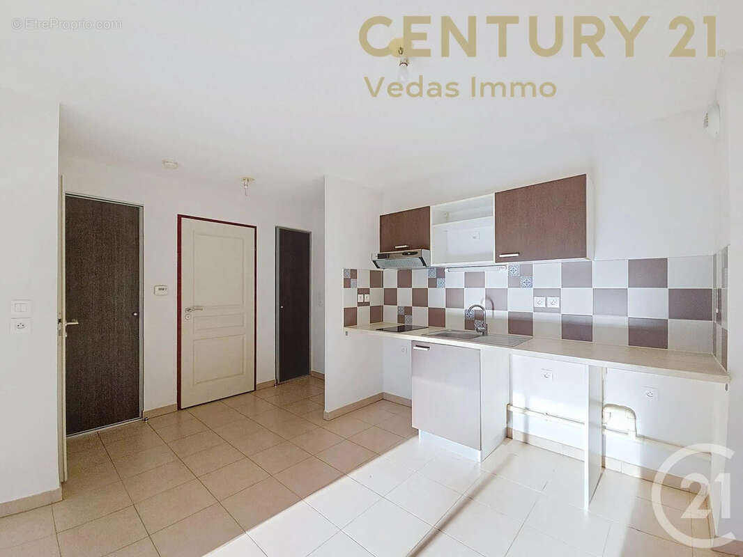 Appartement à JUVIGNAC