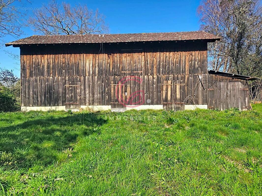 Maison à PARENTIS-EN-BORN