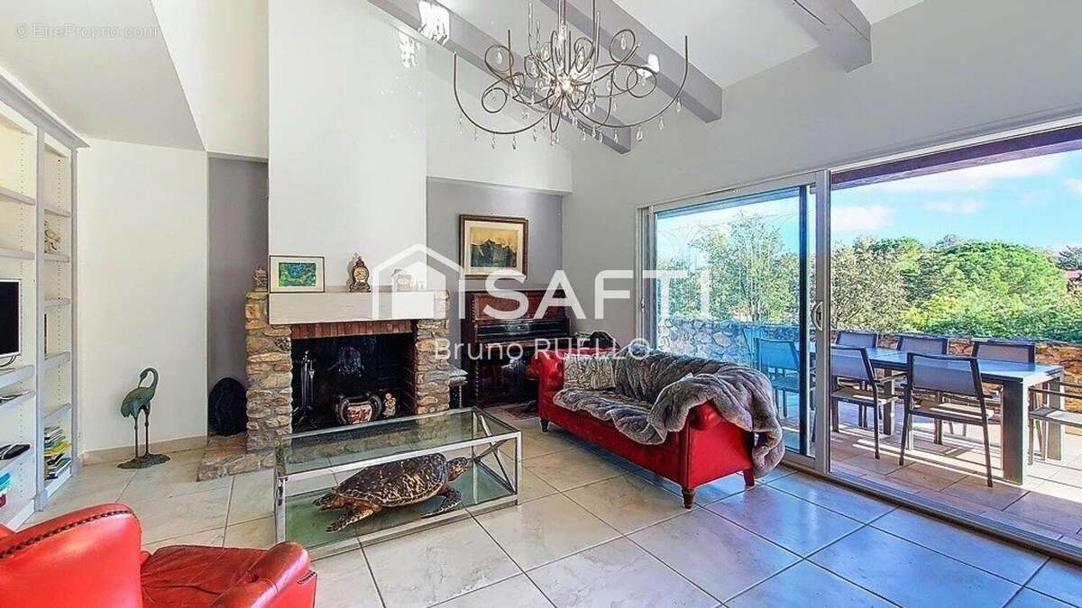 Photo 3 - Maison à MONTESQUIEU-DES-ALBERES