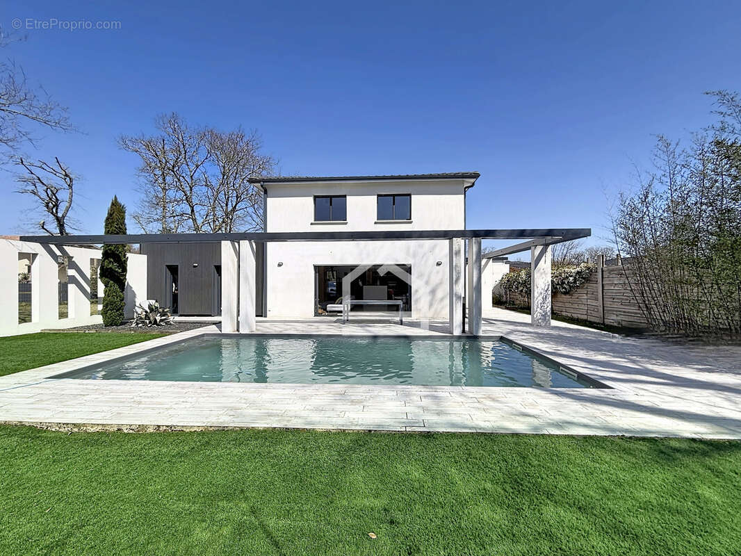 Maison à SAINT-AUBIN-DE-MEDOC