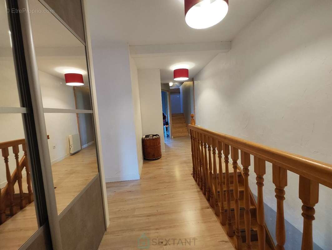 Maison à SAINT-PIERRE-SUR-DIVES