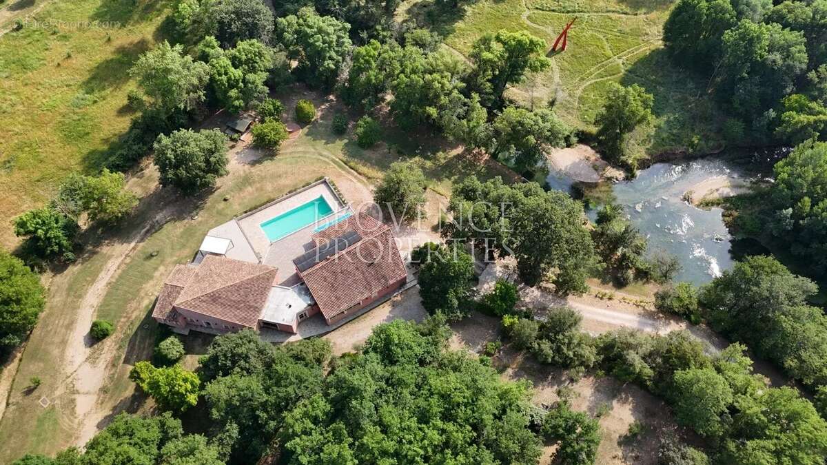 Maison à CHATEAUVERT