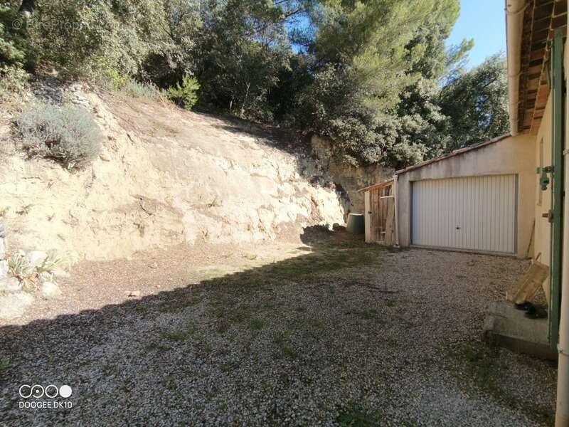 Maison à LA MOTTE-D&#039;AIGUES